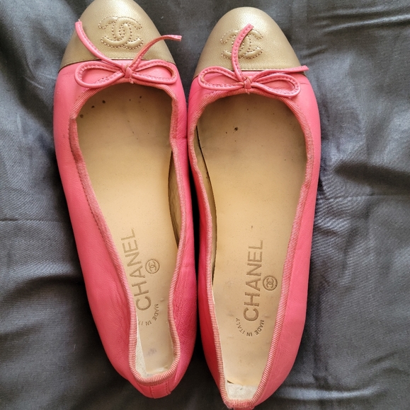 CHANEL Shoes - Chanel Flats